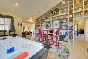 Game Room & Library | Single-Story House | In-Unit Laundry