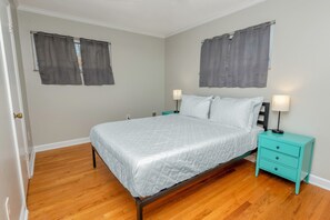 Bedroom #1 (king Bed)