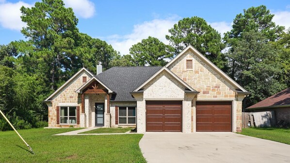 Garage, Indoors, Grass, Architecture, Building