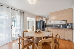 Dining Room, Dining Table, Furniture, Indoors, Table