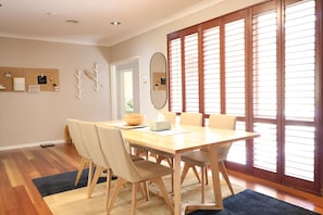 6 seater dining set