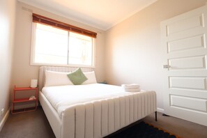 3rd bedroom (1)