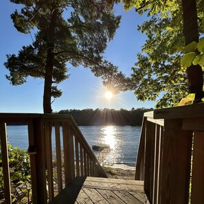 Enjoy your day at the lake: swim, kayak, canoe, pedalboat and make memories!