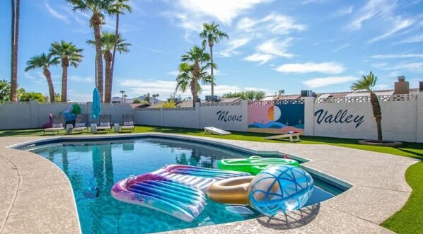 Pool