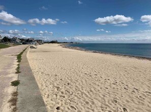 Falmouth Heights Beach