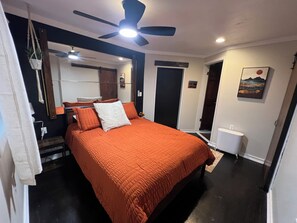 Primary Bedroom/en Suite