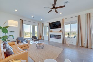 Living Room | Central A/C & Heating