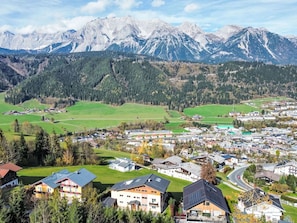 Ciel, Montagne, Nuage, Jour, Écorégion, La Nature, Paysage Naturel, Bleu Azur, Montagnes, Maison