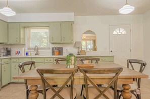 This kitchen is so cute, you might just want to move in. But don't worry, we won't judge if you do!

