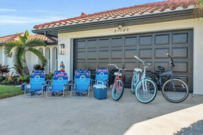 A close up of the beach gear and bikes that are available for guest use while staying at our home 