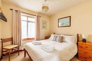 Cransley, Scratby - Host & Stay