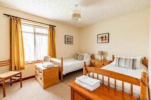 Cransley, Scratby - Host & Stay