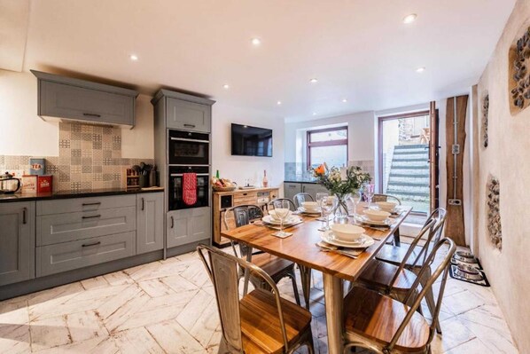 Villa Otto, Cromer - Host & Stay
