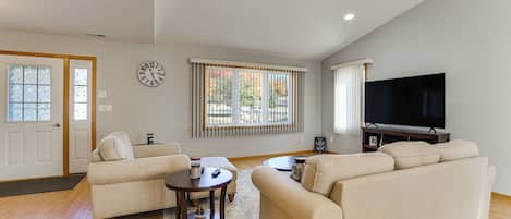 Detroit Lakes Vacation Rental | 3BR | 2BA | 2,228 Sq Ft | Step-Free Entry