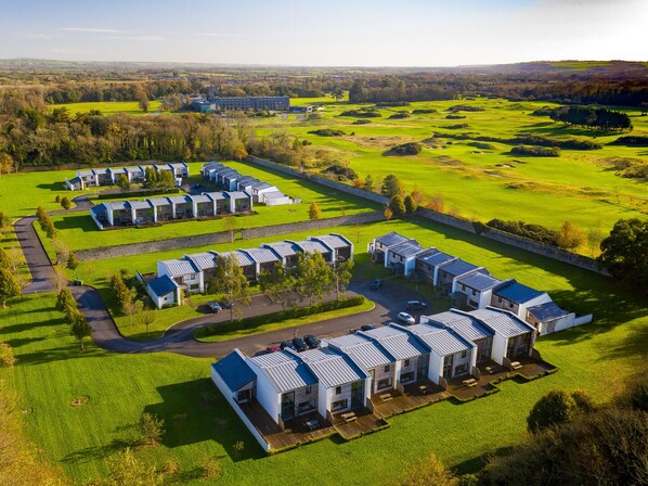 Castlemartyr Holiday Lodges, Modern Pet Friendly Holiday Accommodation in Castlemartyr, County Cor