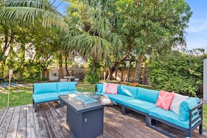 Cozy lounge seating for the patio