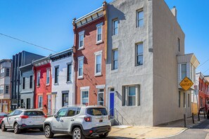 Exterior | Downtown Location