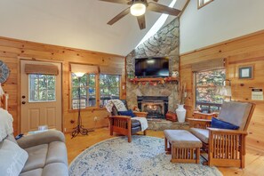 Living Room | Free WiFi | Smart TV | Gas Fireplace | 1st Floor