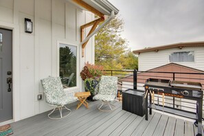 Furnished Porch | Blackstone Grill (Charcoal & Propane Provided)