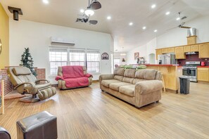 Living Room | Single-Story Home | Central A/C & Heating | Flat-Screen TV