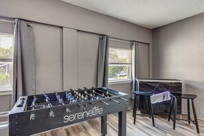 Spielezimmer