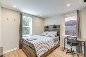 Bedroom 1 | Full Bed | Linens Provided