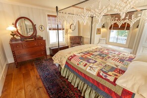 The Queen Canopied Suite - First Floor with attached bathroom
