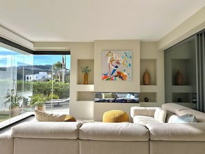 Terrace (3)