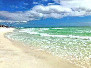 Just 2 blocks to the gorgeous beaches of Miramar!