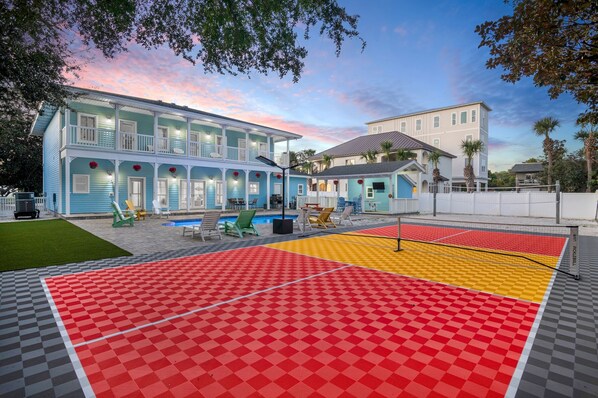 Sapphire by the Sea  Private pickle ball court