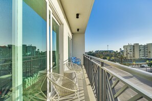 Private Balcony | Outdoor Seating