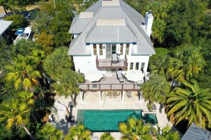 Luxurious Private Pool- Aerial