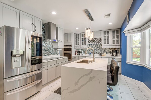Silver Spring Vacation Rental | 3BR | 2BA | 1,300 Sq Ft | 1 Step to Enter