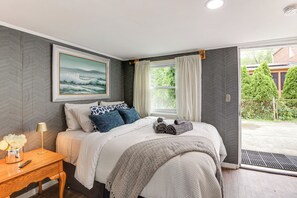 Entryway | Smart TV