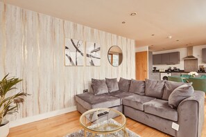 Living Room / Lounge