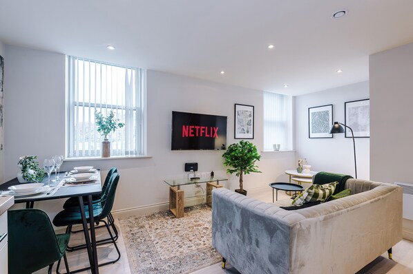 Living Room / Lounge