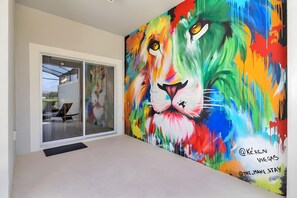 Outdoor Painel