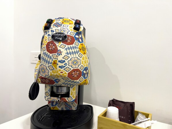 Kaffe och/eller kaffebryggare