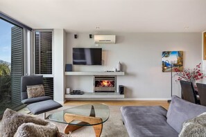 Open plan living room and dining area