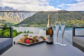 Dine al fresco amidst stunning scenery