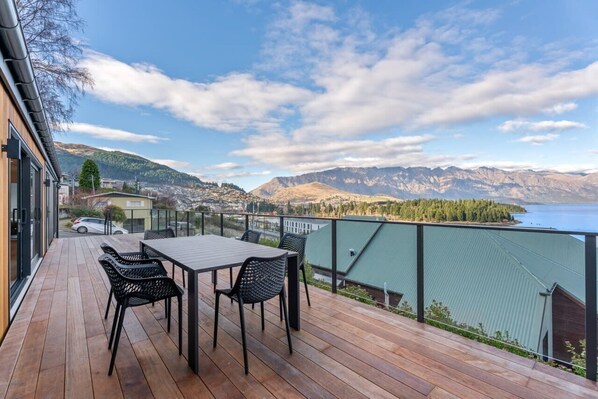 Jaw dropping views from the front front deck
