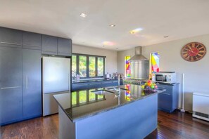 Lovely modern kitchen