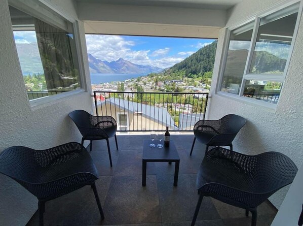 Sit and relax with a glass of wine while enjoying the fantastic views over Queenstown, the lake and mountains.

