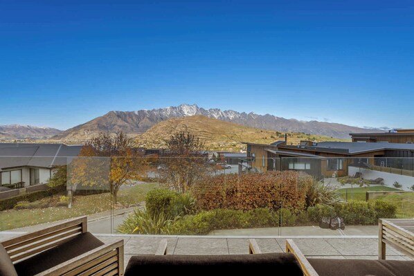 Enjoy the Beautiful views in cozy outdoor area!