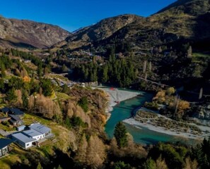 You will absolutely love the sensational views and colours of the Mighty Shotover River and the surrounding mountains.

Our house is perfectly positioned for privacy, an abundance of sunshine and peaceful, lazy afternoons!
