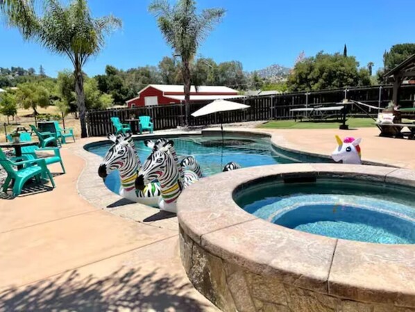 Oasis Pool & Hot tub
Fully fenced pool area. Located next to main house. 