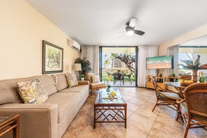 Papakea K103 Living Area 1