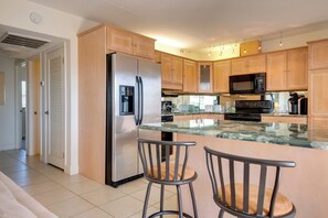 Kitchen | Dishwasher | Keurig | Toaster | Blender