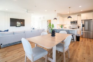 Level 4 Open Living and Dining