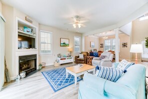 Ground level living area (1)